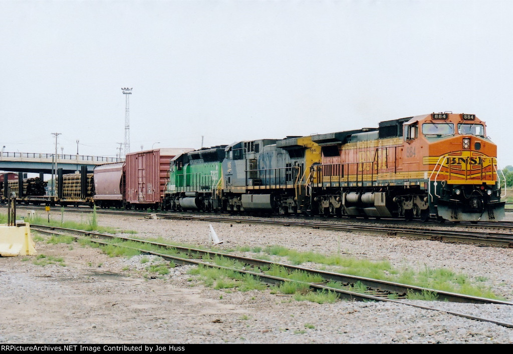 BNSF 884 East